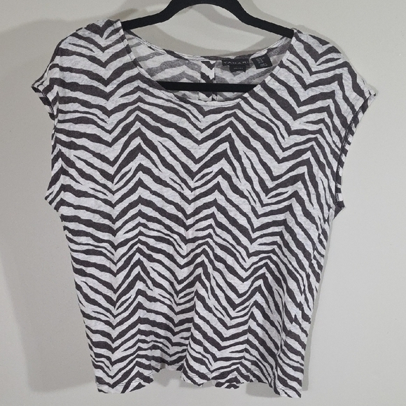 Tahari Linen Boxy Black and White Short Sleeve Tee - Picture 1 of 5